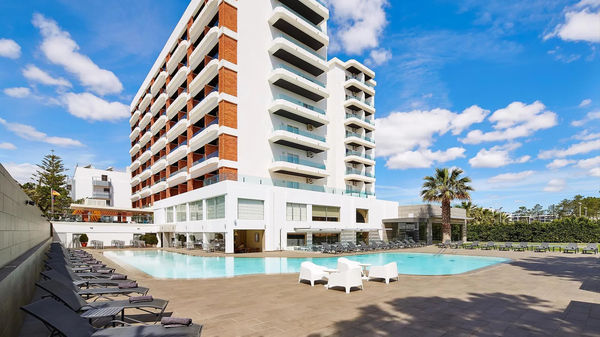 Alcazar Hotel & Spa contacts